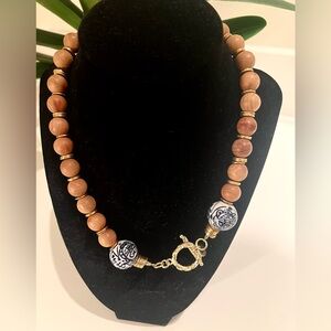 Elegant Wooden Bead Necklace with Gold Accents